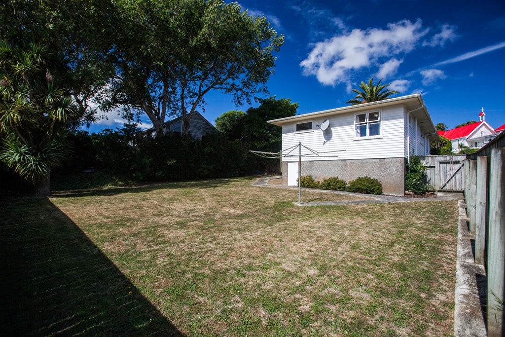 189 Newlands Road, Newlands, Wellington - Carousel 14