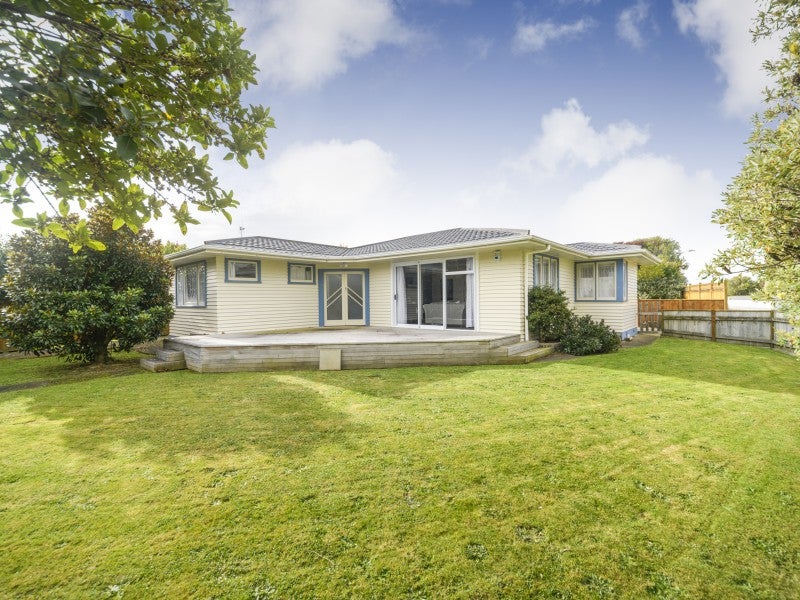 11 Kingston Street, Awapuni, Palmerston North - Carousel 19