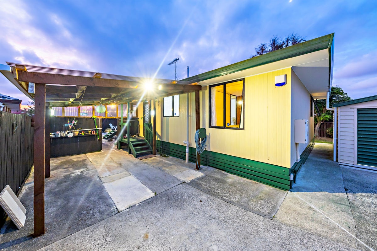 18 Horlicks Place, Randwick Park, Auckland - Carousel 15
