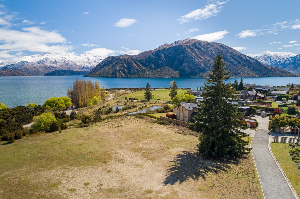 14 Baker Grove, Wānaka - Carousel 2