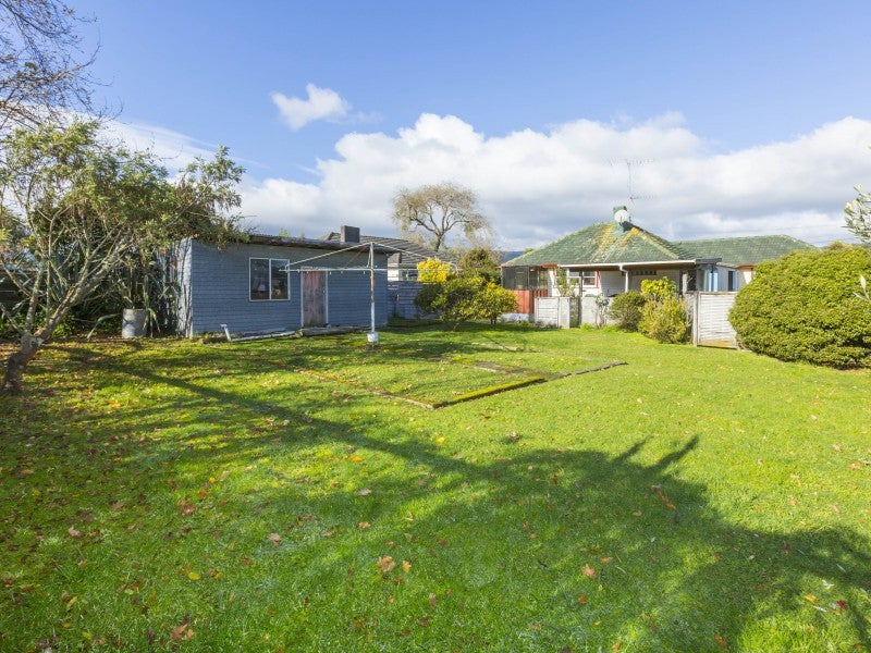 46 McLeod Street, Elderslea, Upper Hutt - Carousel 1