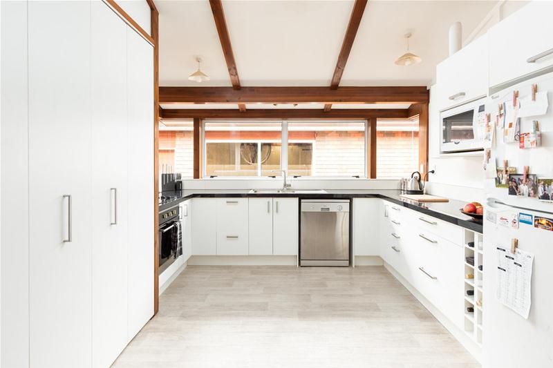 4A Gill Crescent, Redwoodtown, Blenheim - Carousel 2