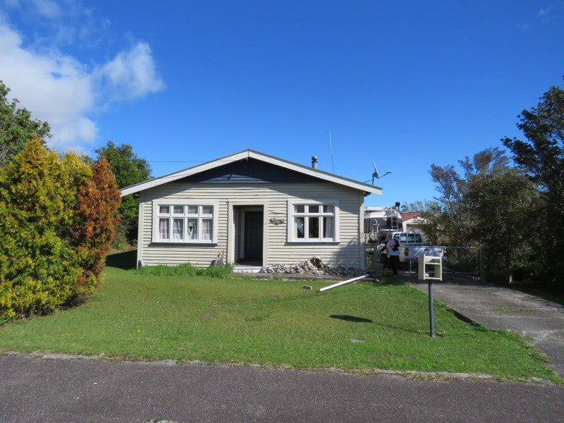 8 Stewart ST, Waimangaroa, Westport - Carousel 1