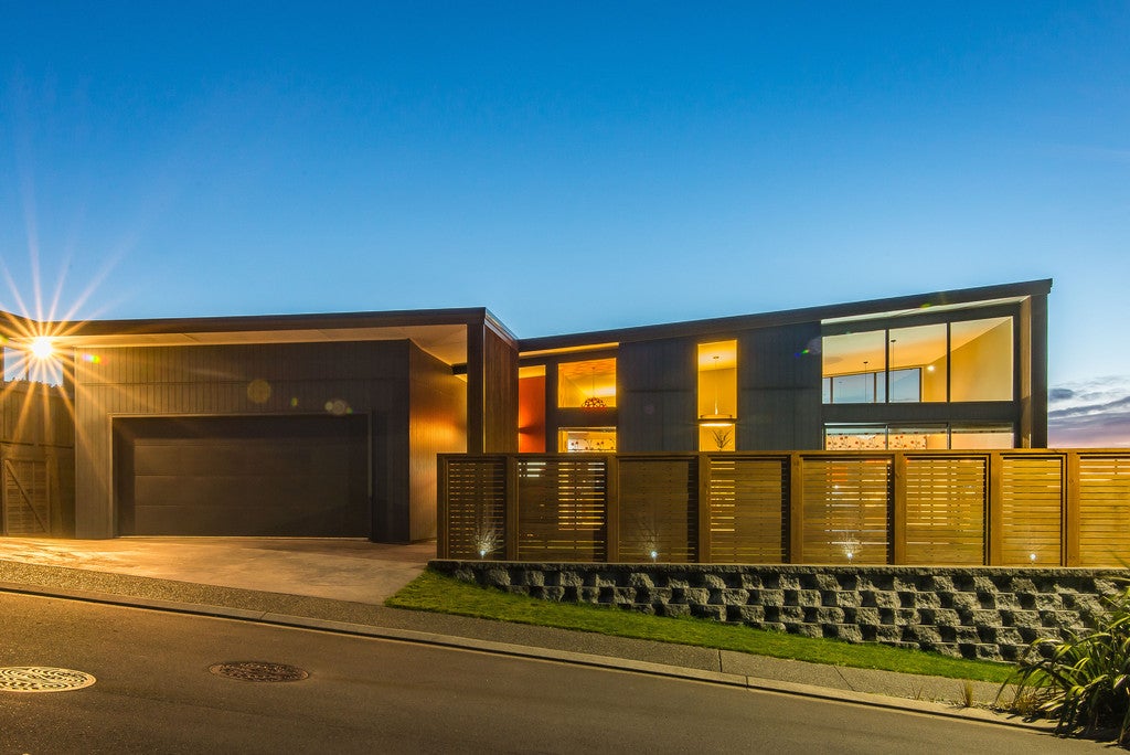 7 Lacebark Lane, Woodridge, Wellington - Carousel 1