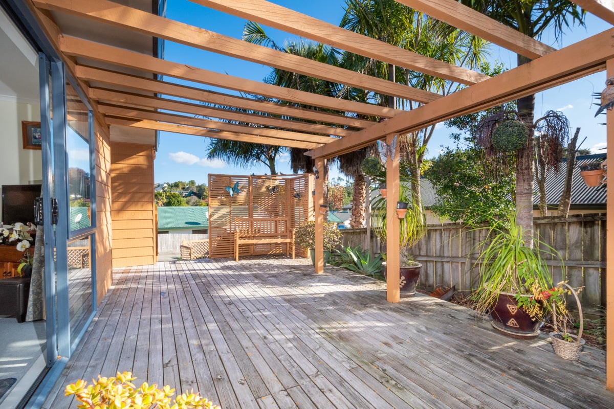 155 Brian Crescent, Stanmore Bay, Whangaparaoa - Carousel 2