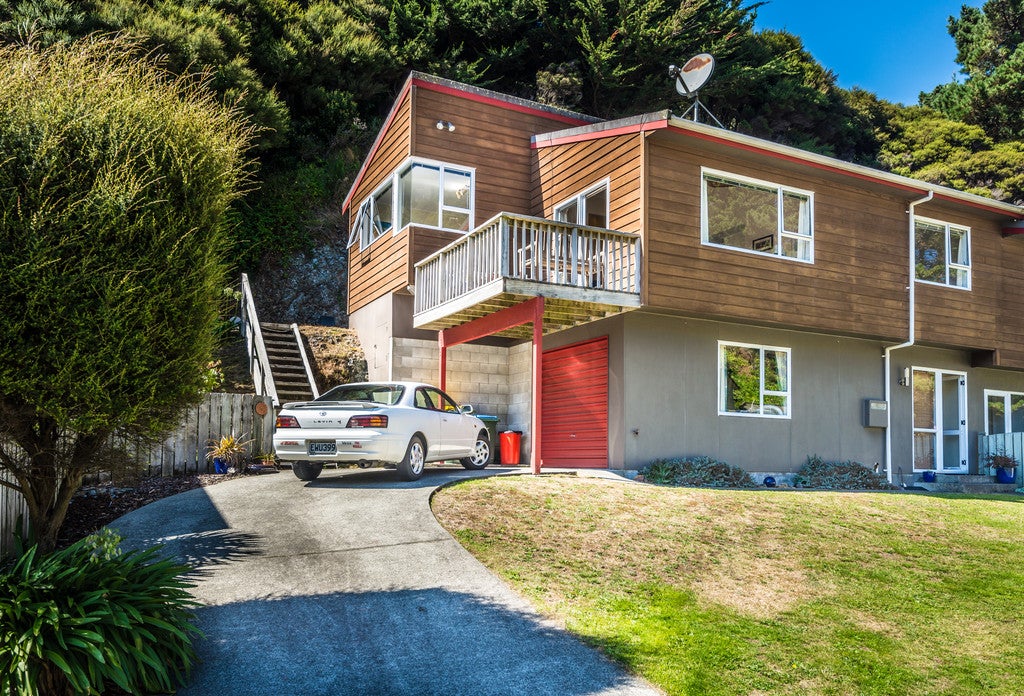 17A Postgate Drive, Whitby, Porirua - Carousel 2