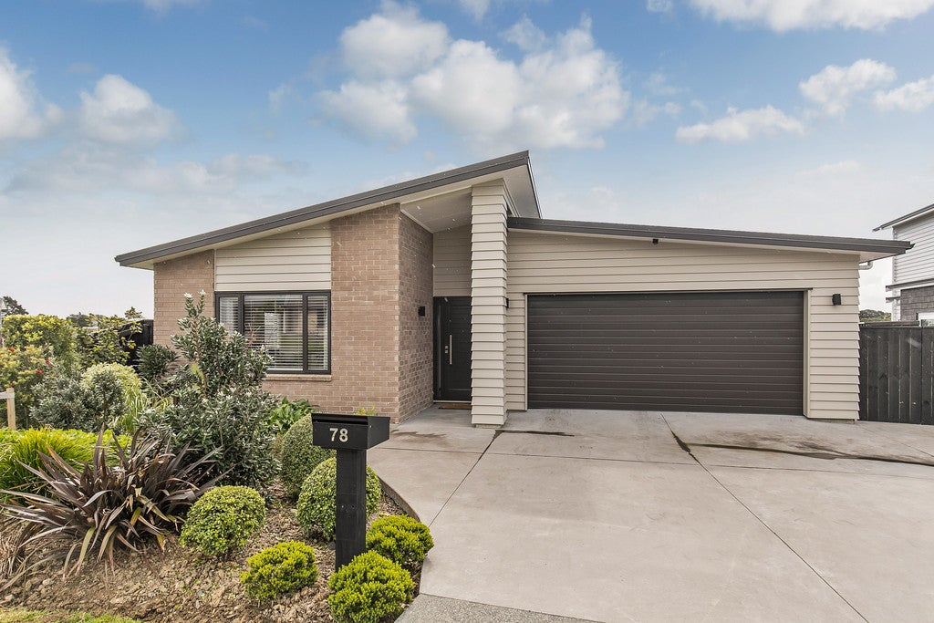 78 Intrepid Crescent, Beachlands, Auckland - Carousel 1