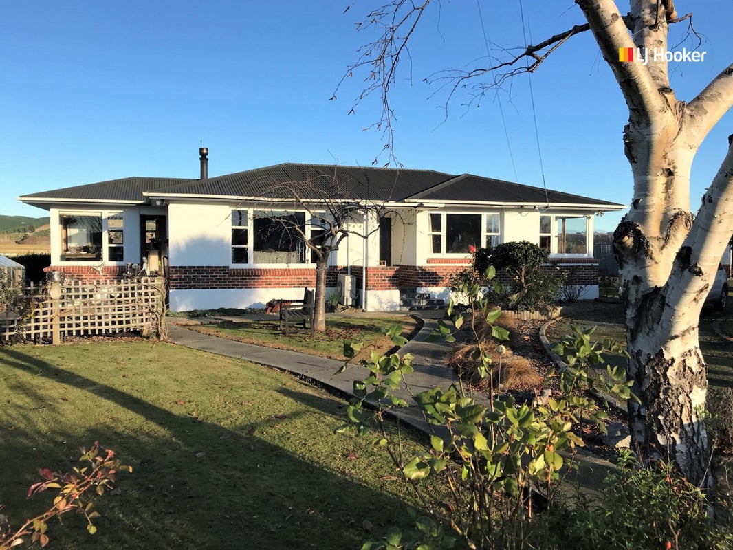 695 Centre Road, Momona, Outram - Carousel 1