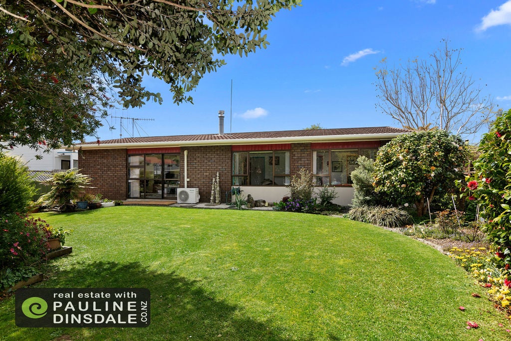9 Carr Street, Kamo, Whangarei - Carousel 1
