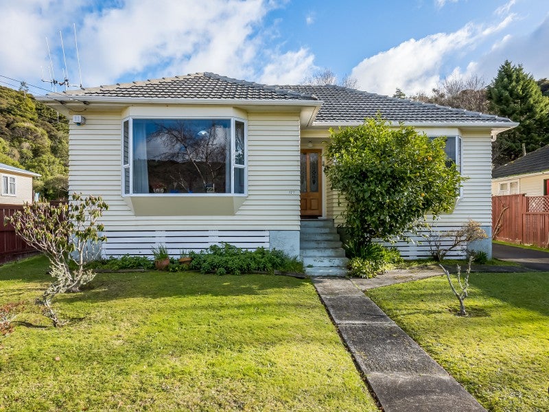 177 Wellington Road, Wainuiomata, Lower Hutt - Carousel 1