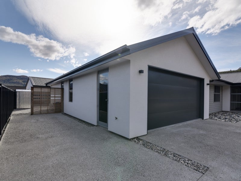 12 Sandford Terrace, Lower Shotover, Queenstown - Carousel 26