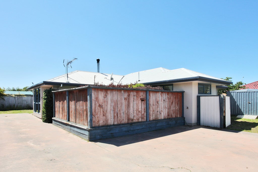 9 Bayside Lane, Bromley, Christchurch - Carousel 1