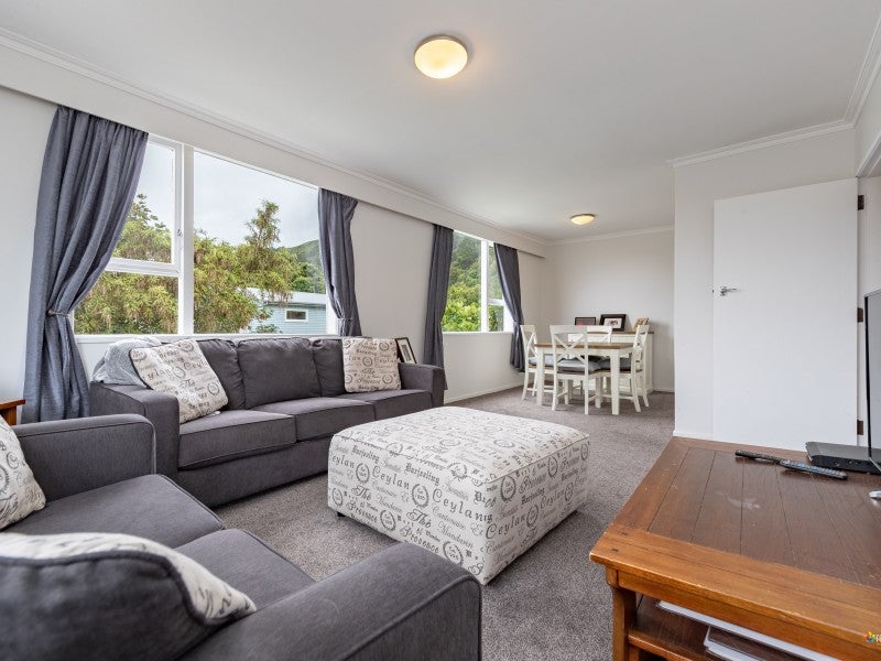 14/14 Miro Street, Eastbourne, Lower Hutt - Carousel 1
