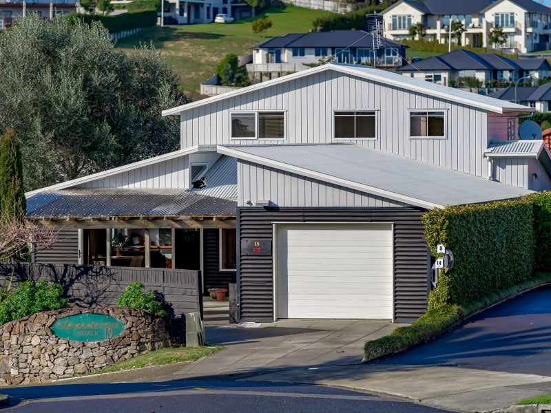 14 Glencarron Place, Bethlehem, Tauranga - Carousel 20