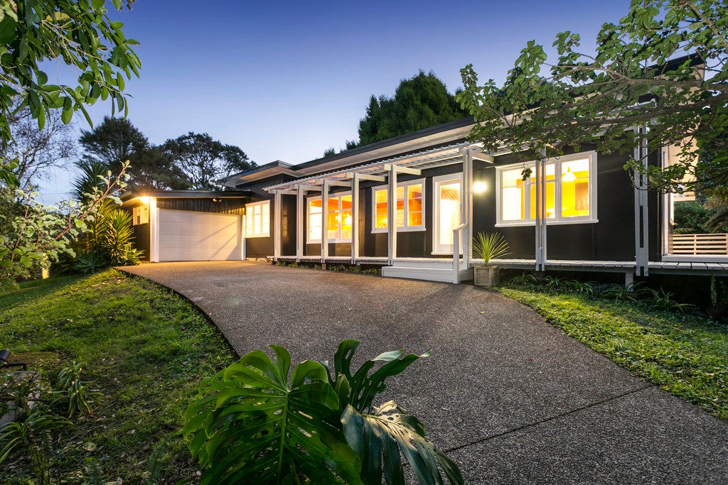 63 Parker Road, Oratia, Auckland - Carousel 1