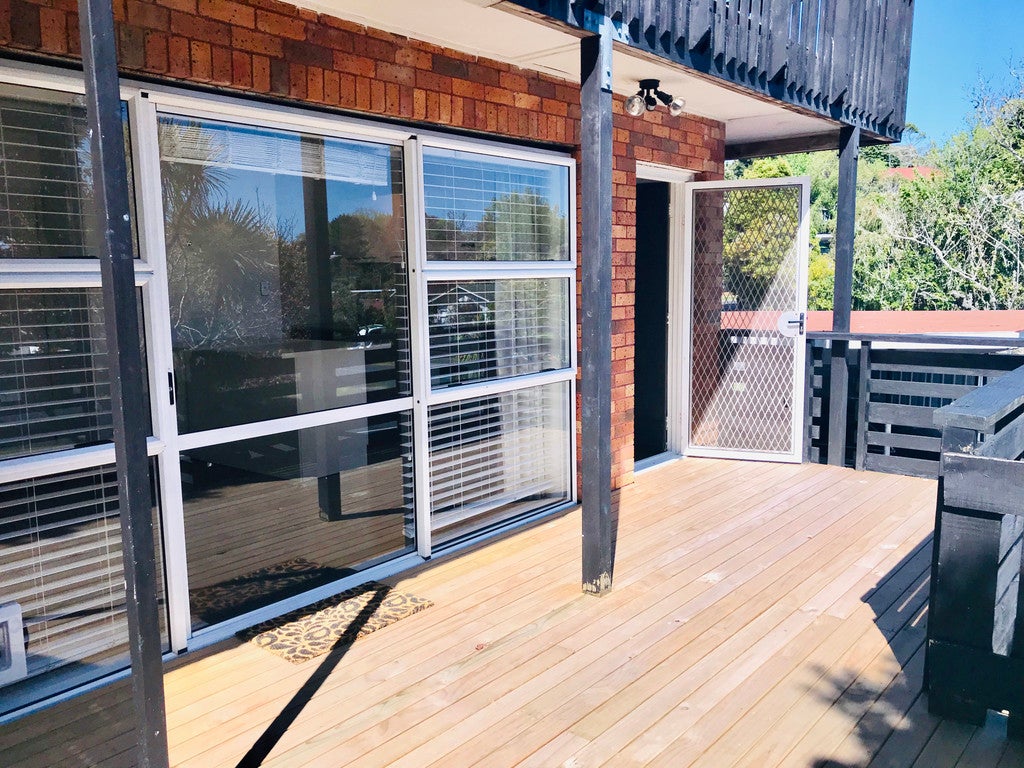 2/1 Cruickshank Crescent, Meadowbank, Auckland - Carousel 11