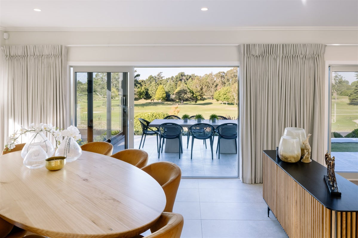 39 St Andrews Terrace, St Andrews, Hamilton - Carousel 2