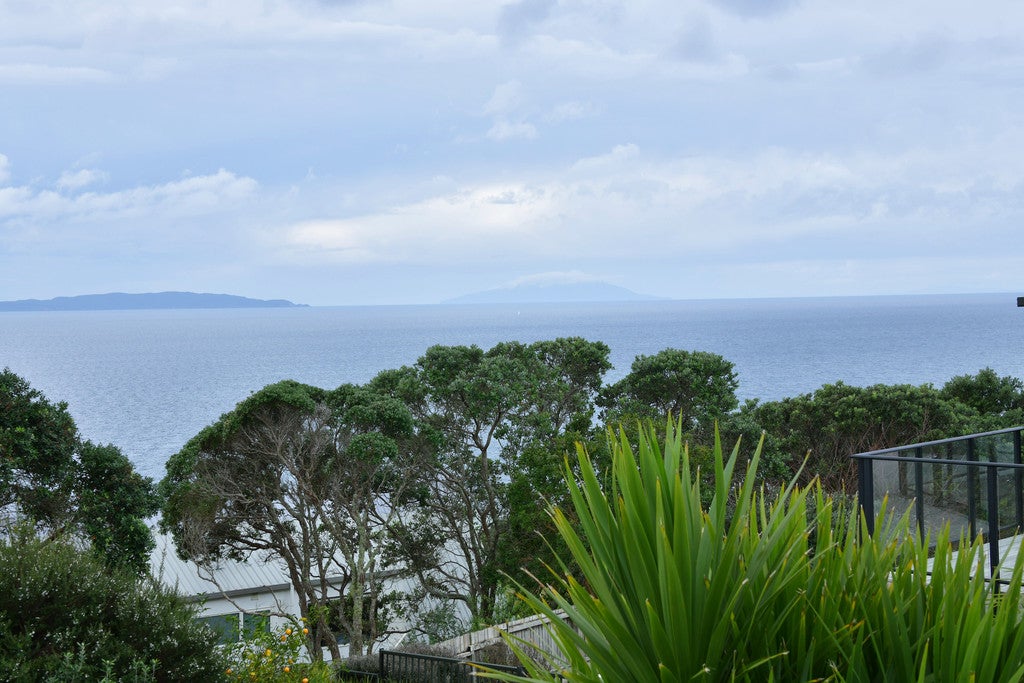 1416 Whangaparaoa Road, Army Bay, Whangaparaoa - Carousel 1