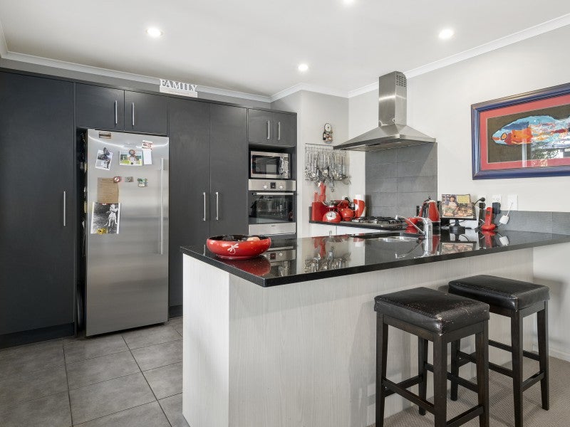 17 Hope Avenue, Lake Hayes, Queenstown - Carousel 2