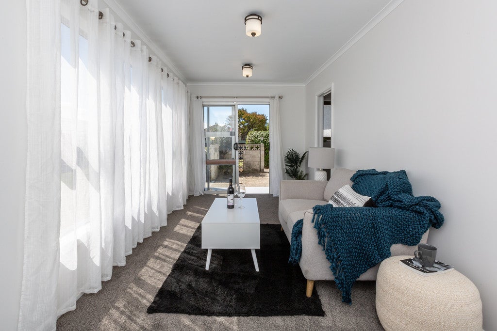1 Gallipoli Road, Onekawa, Napier - Carousel 1