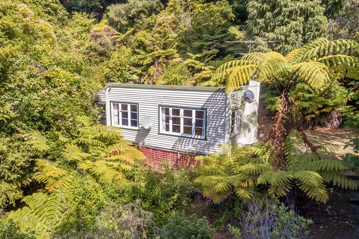 40 Mangaroa Hill Road, Mangaroa, Upper Hutt - Carousel 1