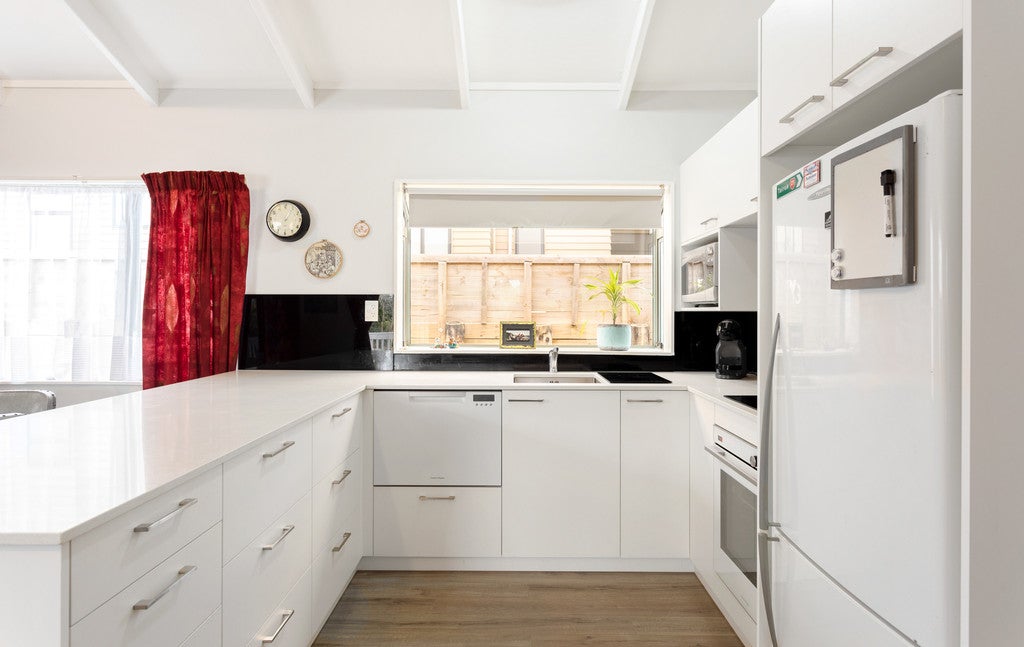 1/62 Savoy Road, Glen Eden, Auckland - Carousel 2