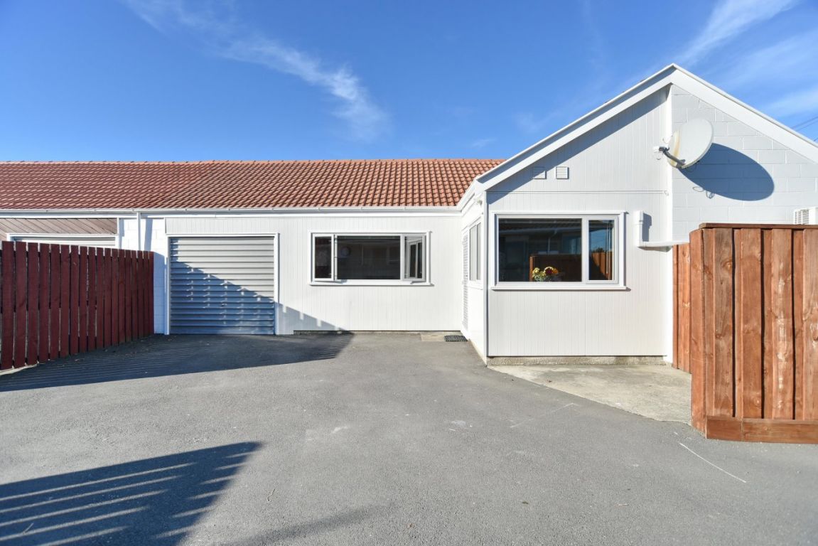 1/8 Tuckers Road, Redwood, Christchurch - Carousel 1