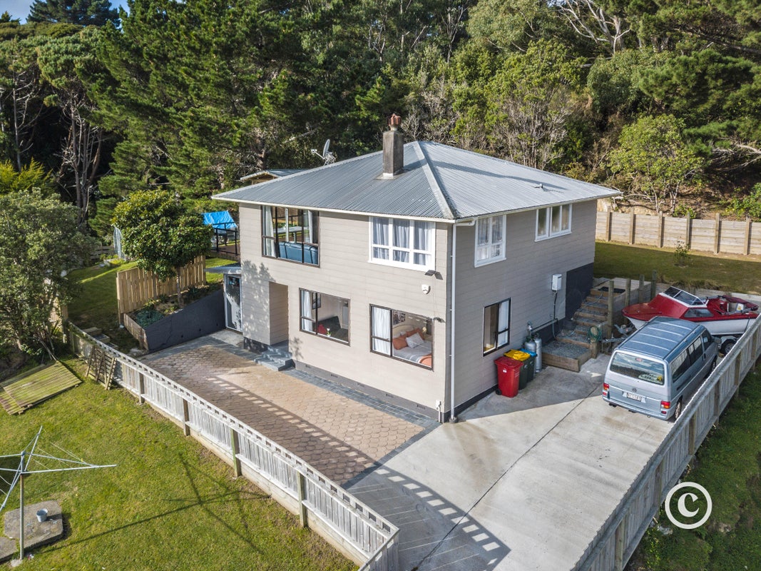 30 Penguin Grove, Waitangirua, Porirua - Carousel 17