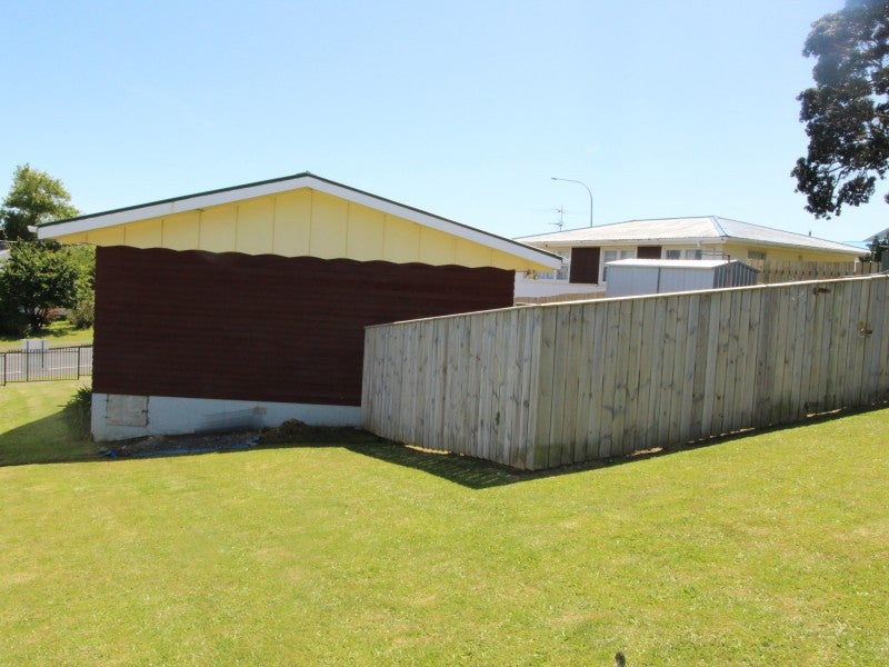 132 Warspite Avenue, Waitangirua, Porirua - Carousel 26