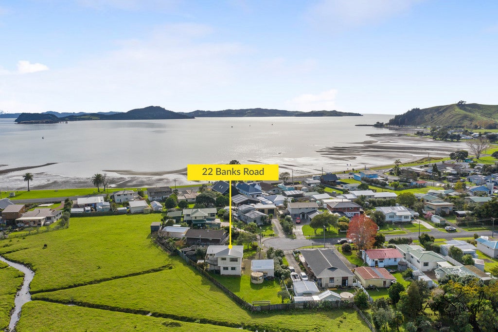 22 Banks Road, Papakura - Carousel 1