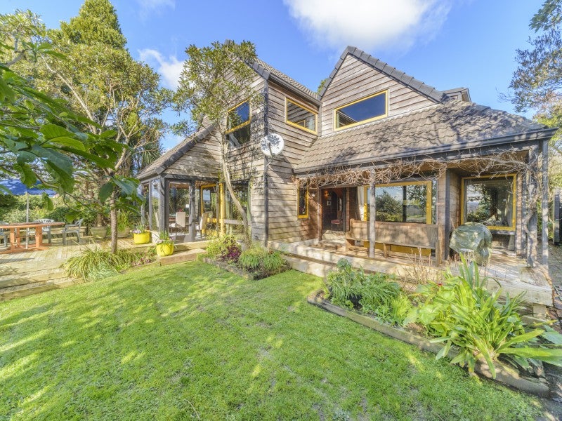 94 Clifton Terrace, Fitzherbert, Palmerston North - Carousel 1