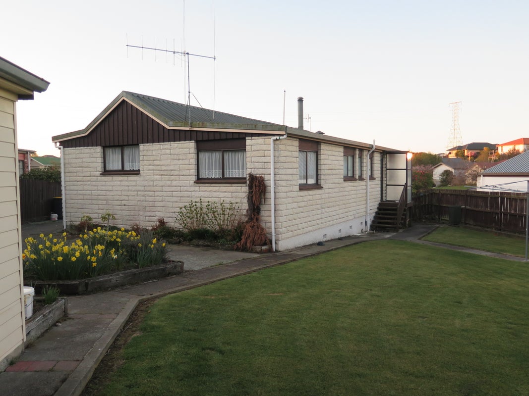 4 Sawdon Place, Gleniti, Timaru - Carousel 1