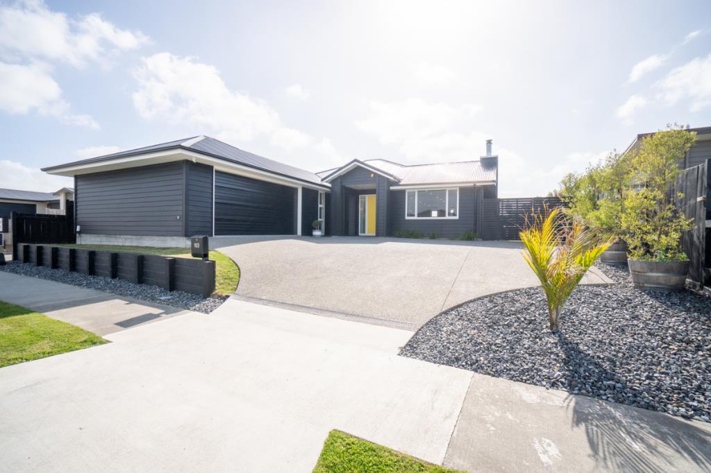103 Johnstone Drive, Fitzherbert, Palmerston North - Carousel 1