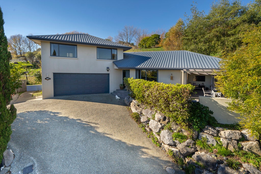 12A Burrough Place, Enner Glynn, Nelson - Carousel 1