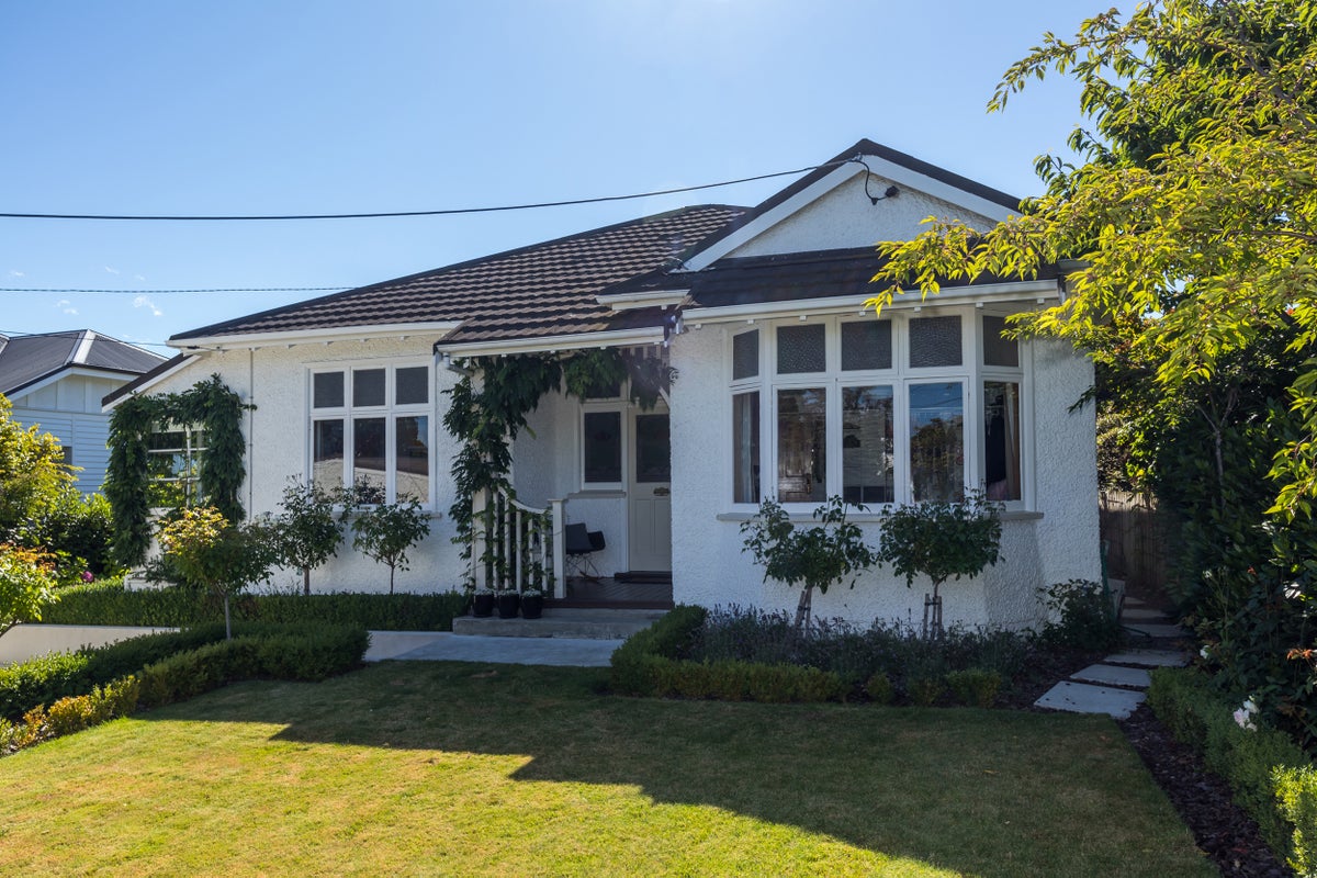 5 St Johns Avenue, Highfield, Timaru - Carousel 1