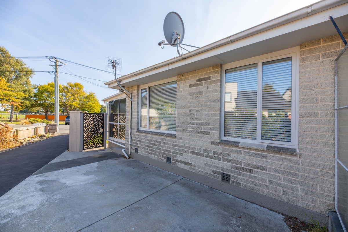 1/34 Edward Avenue, Edgeware, Christchurch - Carousel 13