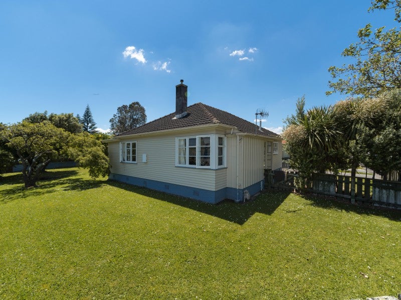 65 Rangiora Avenue, Roslyn, Palmerston North - Carousel 1