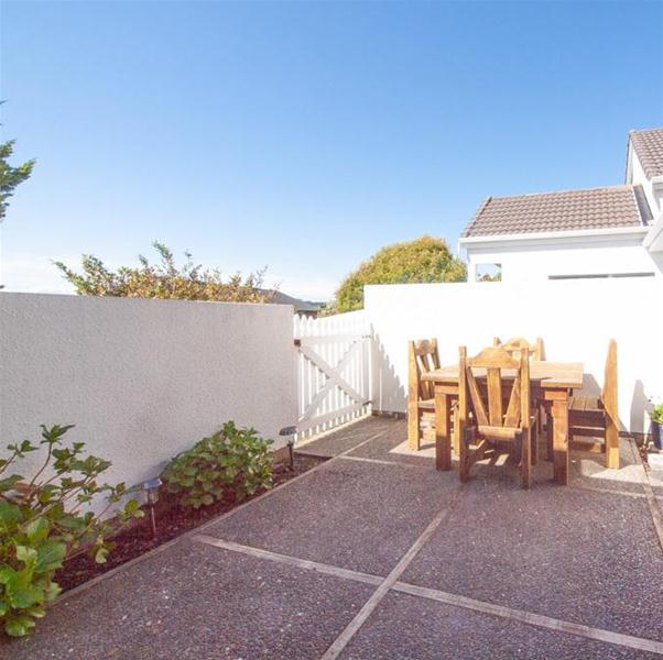 1 Furlong Crescent, Churton Park, Wellington - Carousel 17