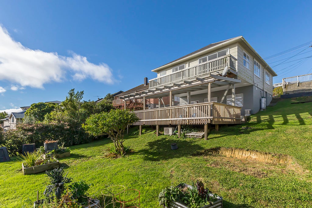 11 Fisher Street, Johnsonville, Wellington - Carousel 2
