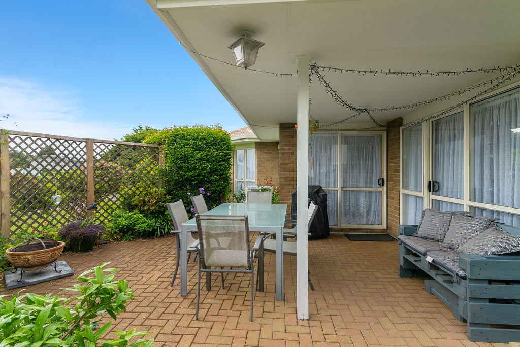 1 Cobbe Place, Pomare, Rotorua - Carousel 2