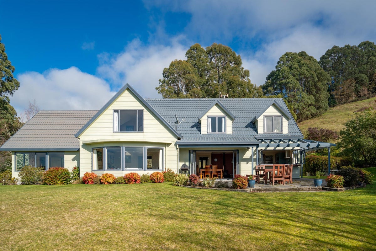 25 Te Moenga Park, Acacia Bay, Taupo - Carousel 1