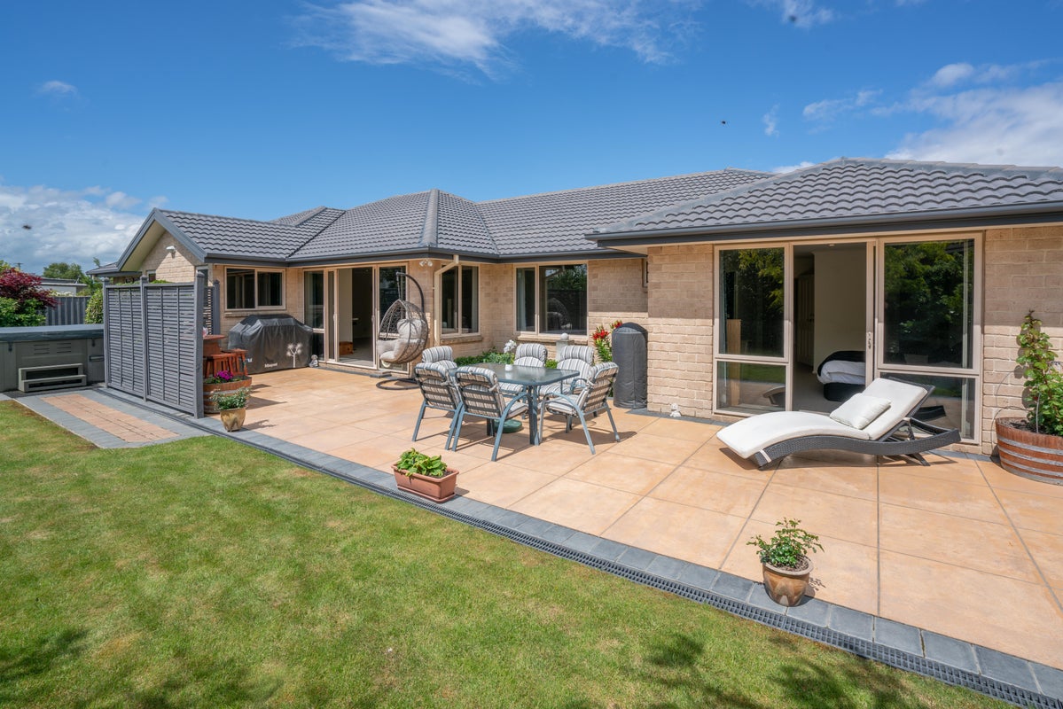 54 Westpark Drive, Burnside, Christchurch - Carousel 1