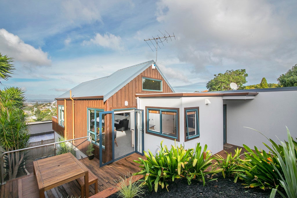 3/0 Hendry Avenue, Hillsborough, Auckland - Carousel 1