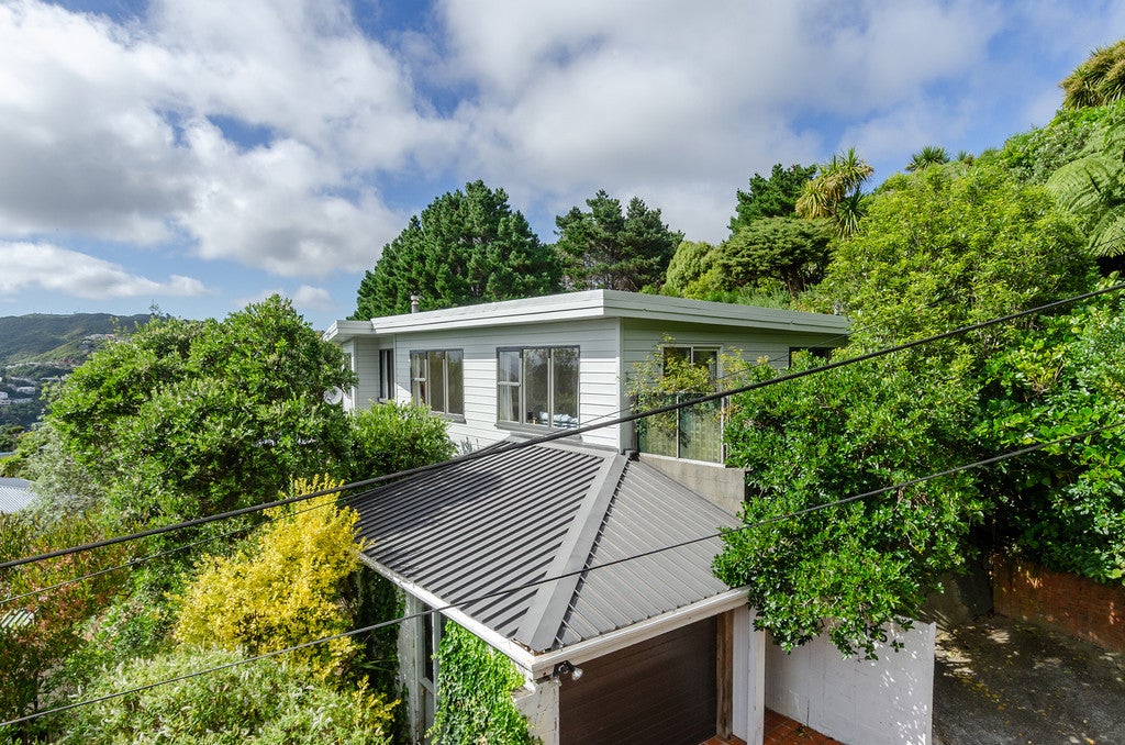 125 Makara Road, Karori, Wellington - Carousel 1