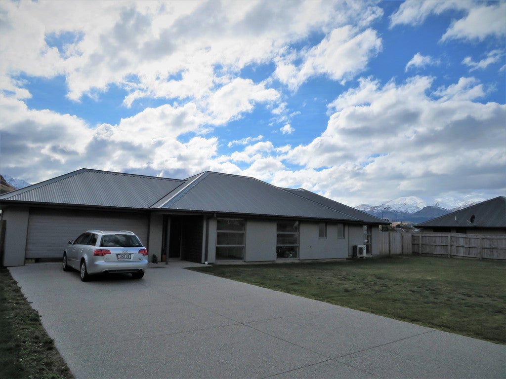 22 Judge and Jury Drive, Lake Hayes, Queenstown - Carousel 1
