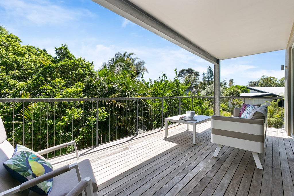14 Poturi Streams Avenue, Titirangi, Auckland - Carousel 2