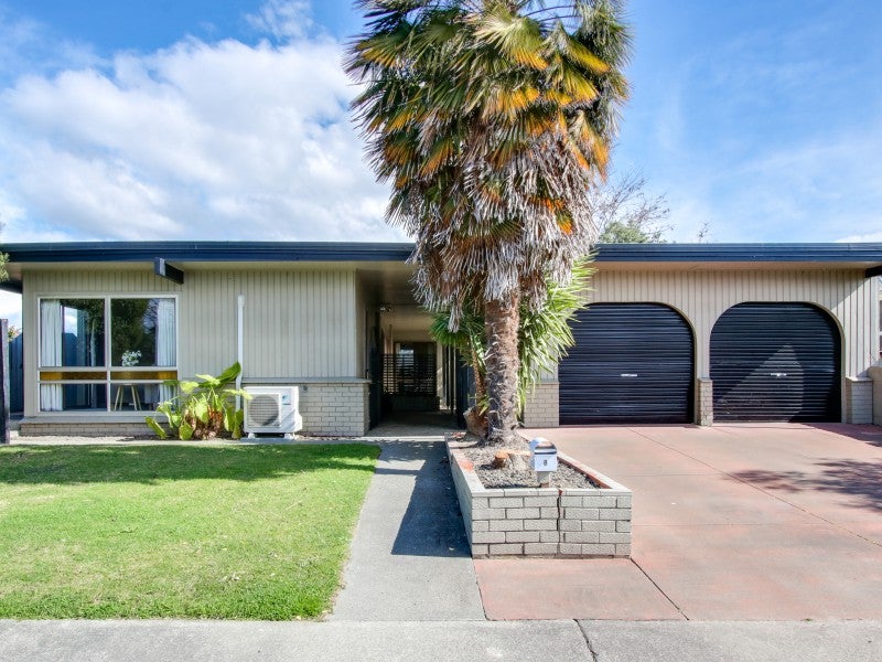8 Sutherland Street, Tamatea, Napier - Carousel 1