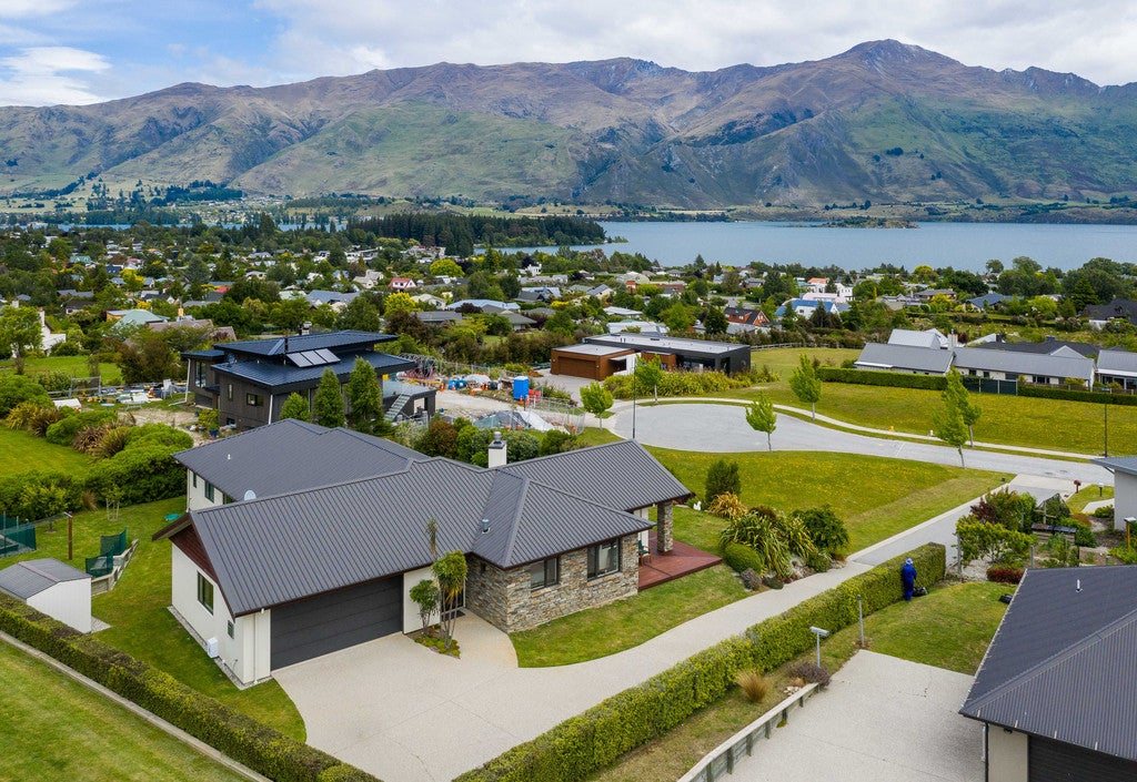 3 Range View Place, Wanaka - Carousel 2