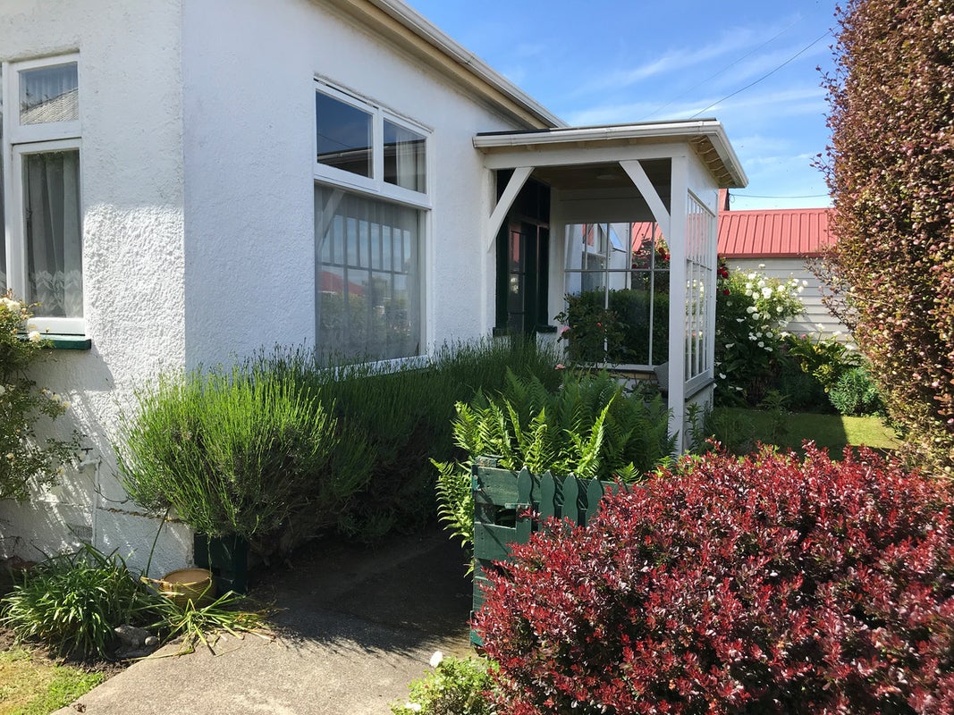 7 Royal Crescent, Saint Kilda, Dunedin - Carousel 1