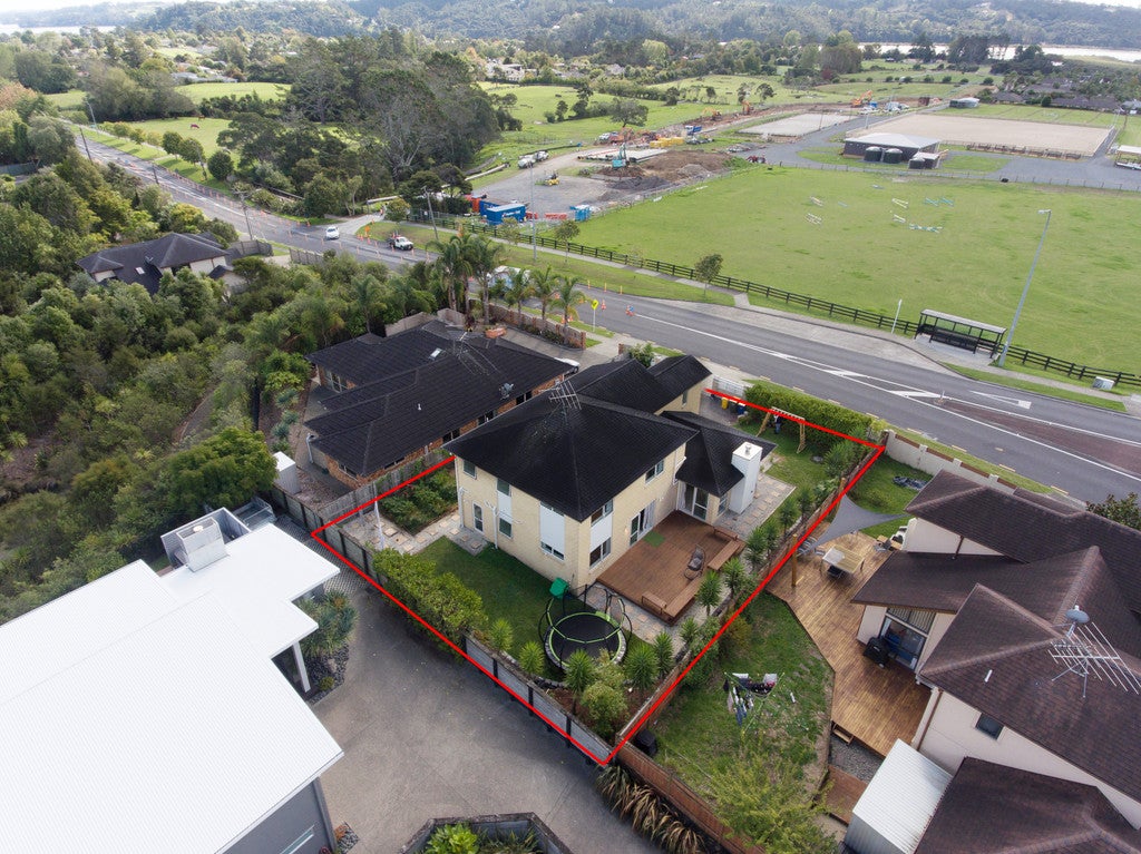 83 Greenhithe Road, Greenhithe, Auckland - Carousel 26